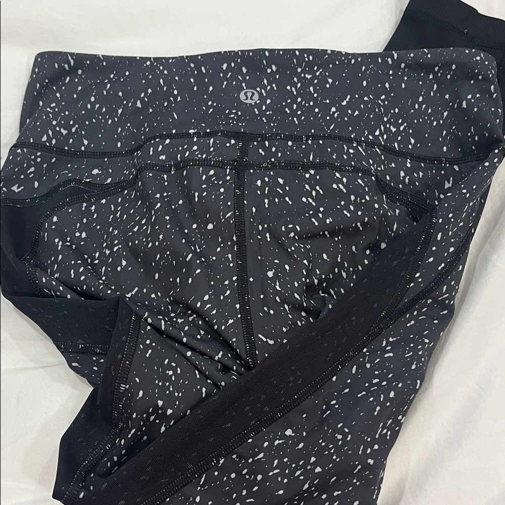Lululemon Black and White Speckled Leggings